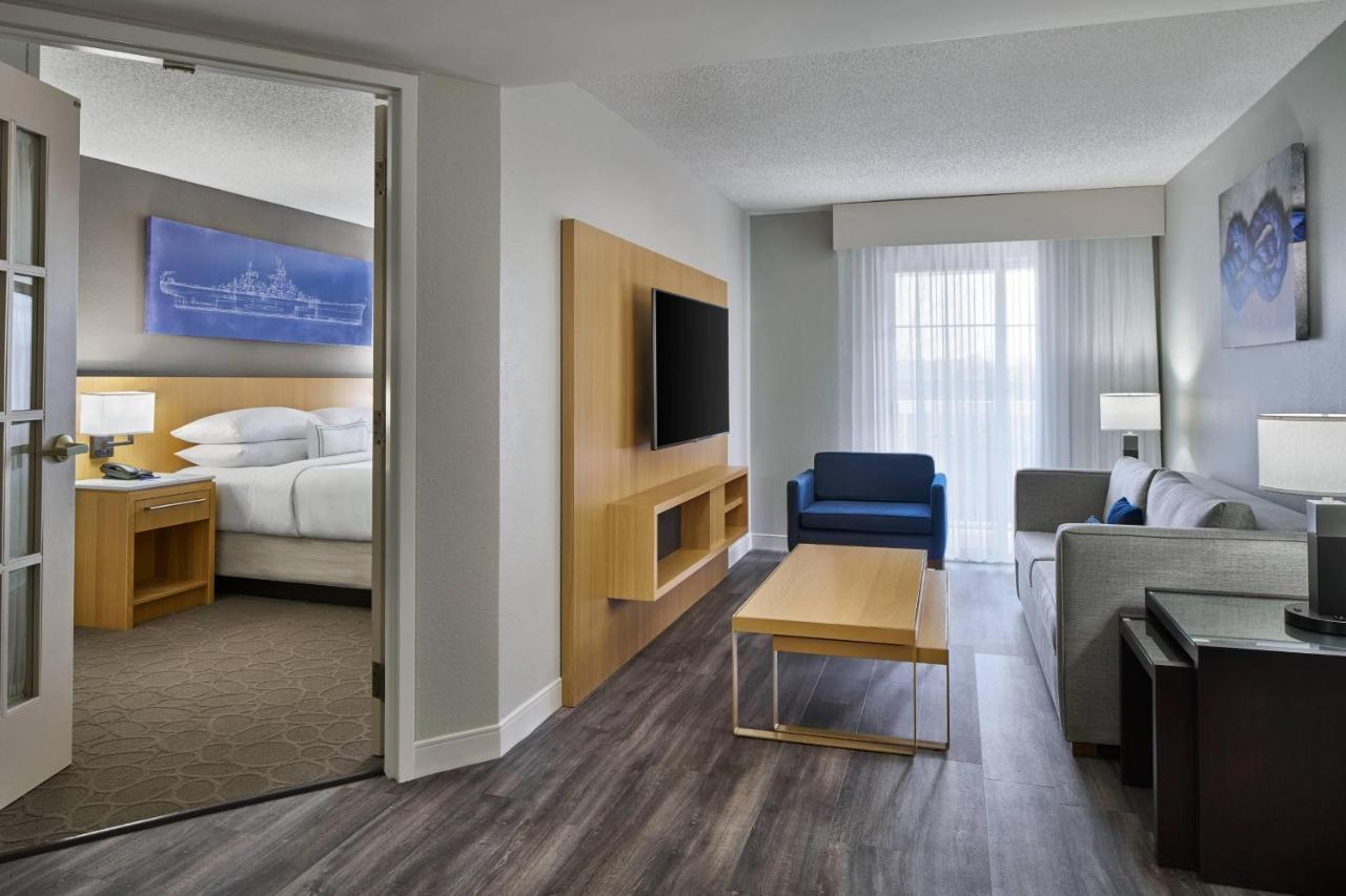 Delta Hotels By Marriott Norfolk Airport Екстер'єр фото