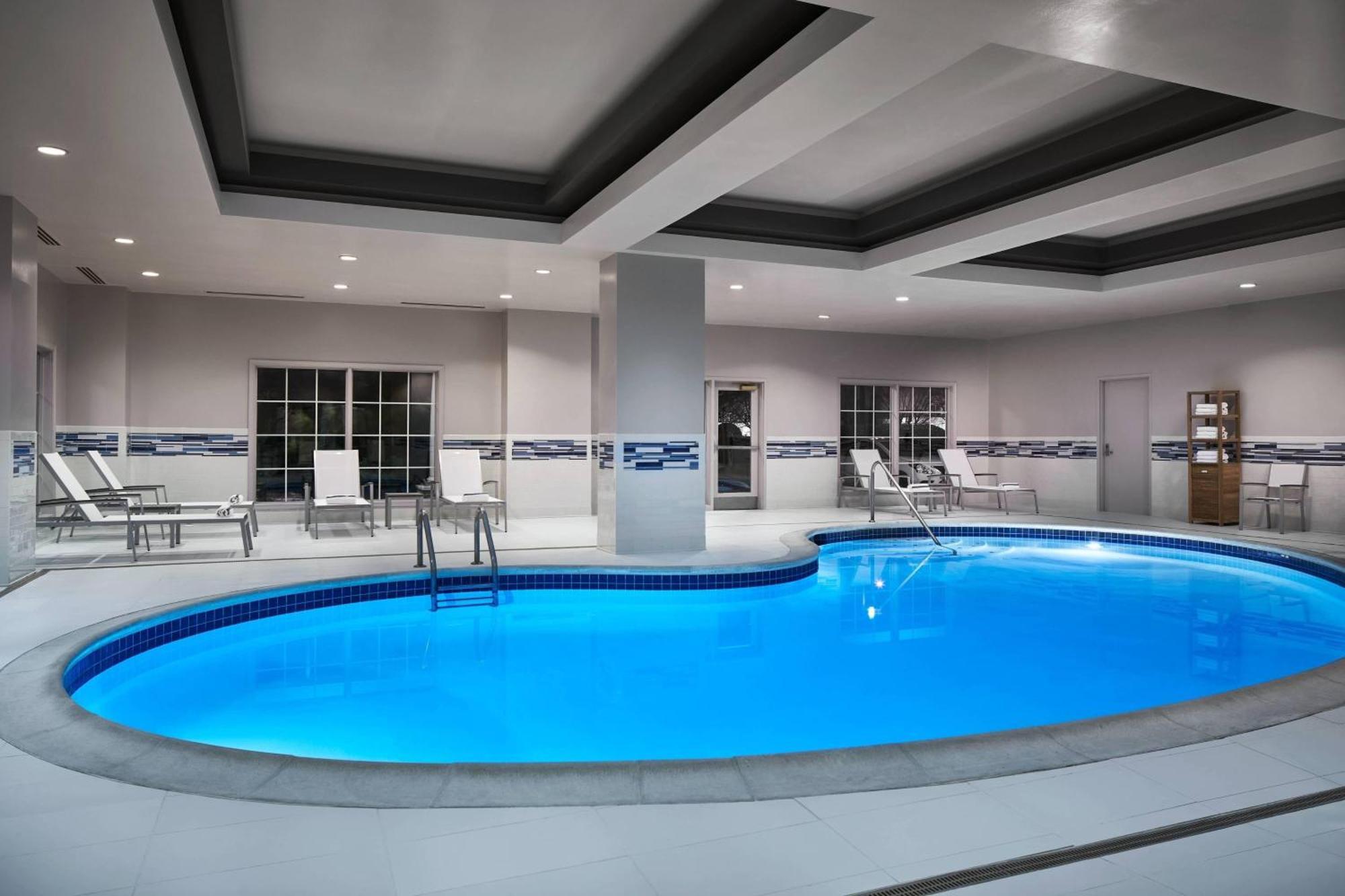 Delta Hotels By Marriott Norfolk Airport Екстер'єр фото