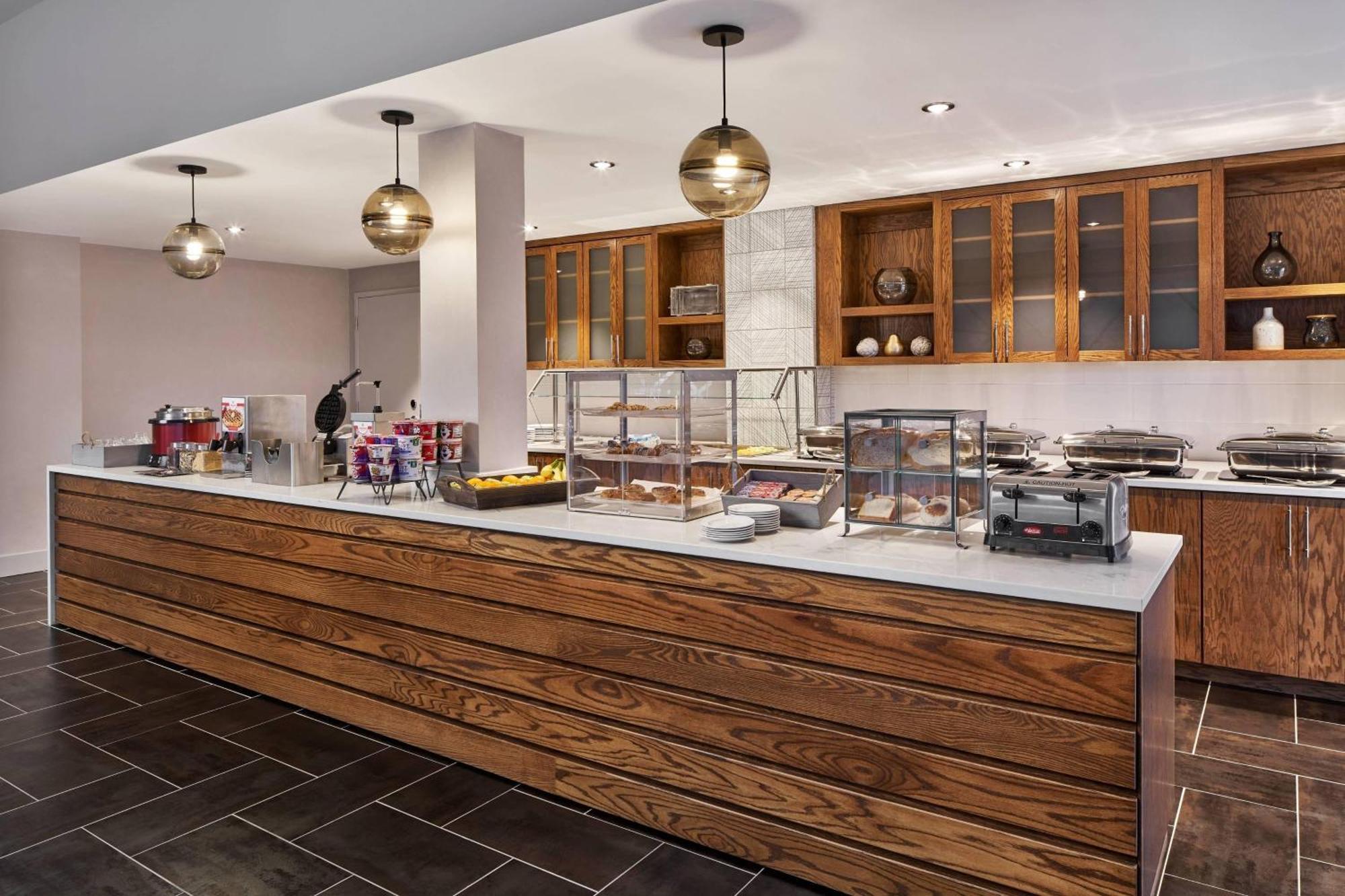 Delta Hotels By Marriott Norfolk Airport Екстер'єр фото