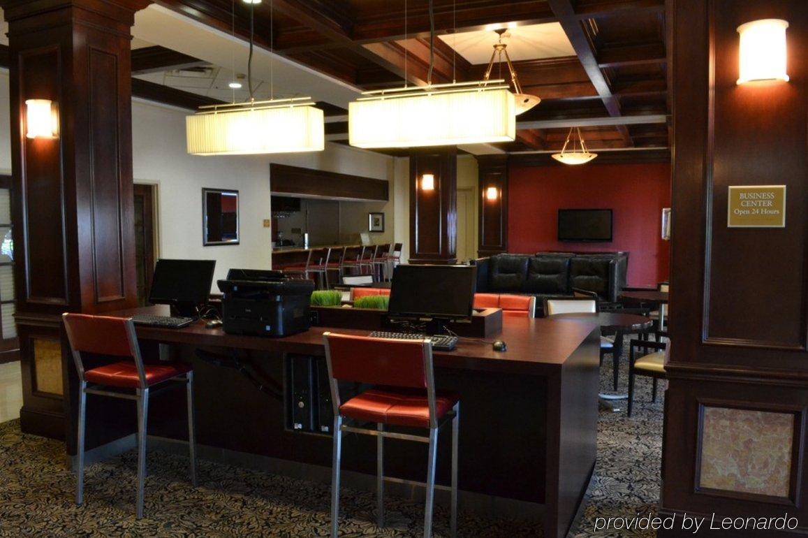 Delta Hotels By Marriott Norfolk Airport Зручності фото