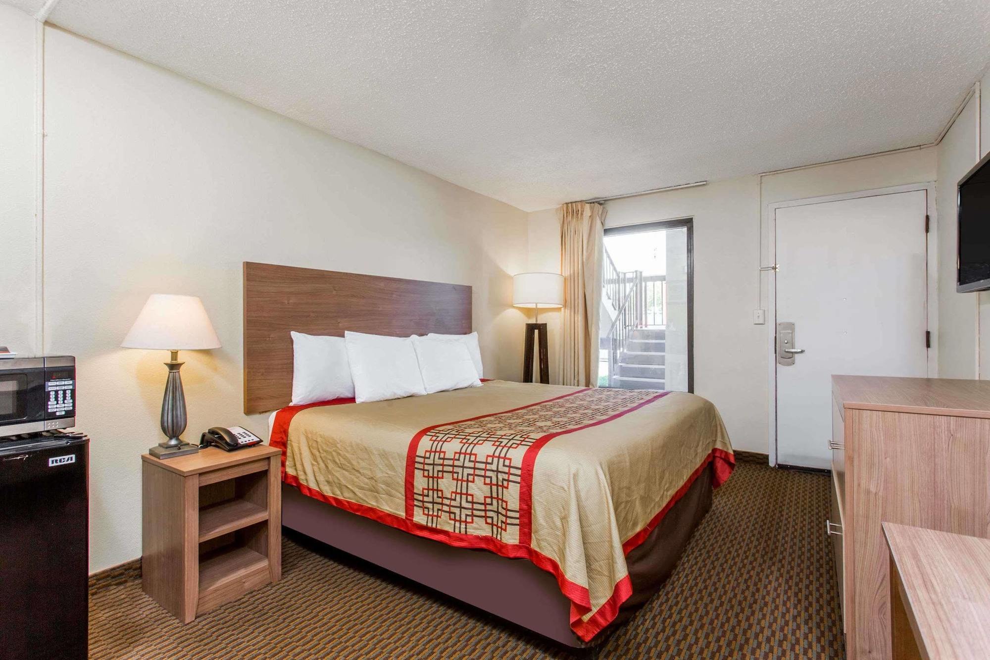 Delta Hotels By Marriott Norfolk Airport Екстер'єр фото