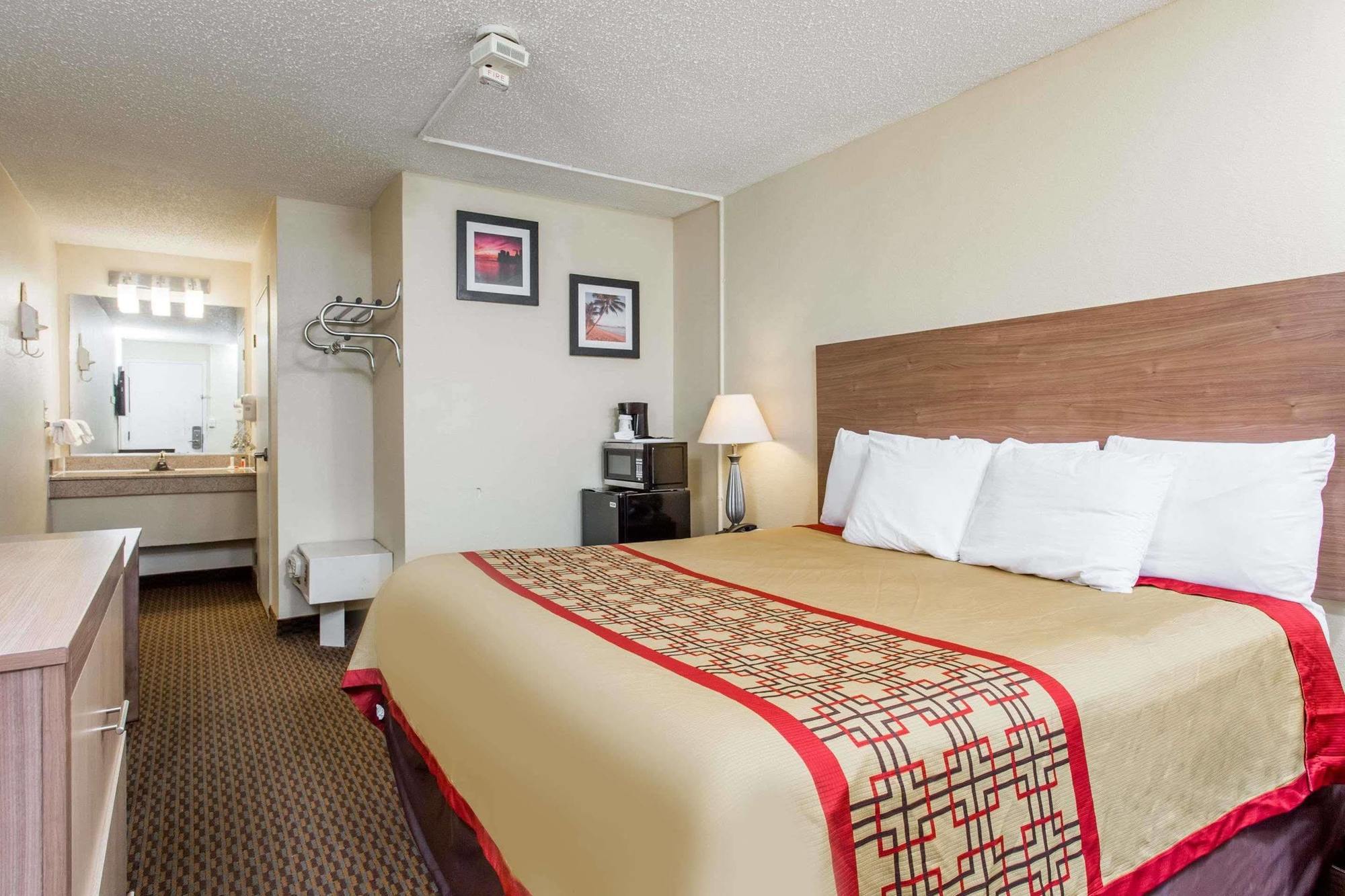 Delta Hotels By Marriott Norfolk Airport Екстер'єр фото