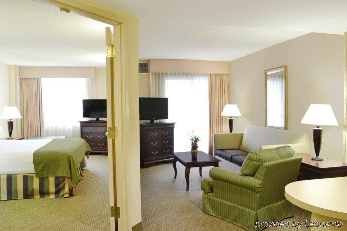 Delta Hotels By Marriott Norfolk Airport Екстер'єр фото